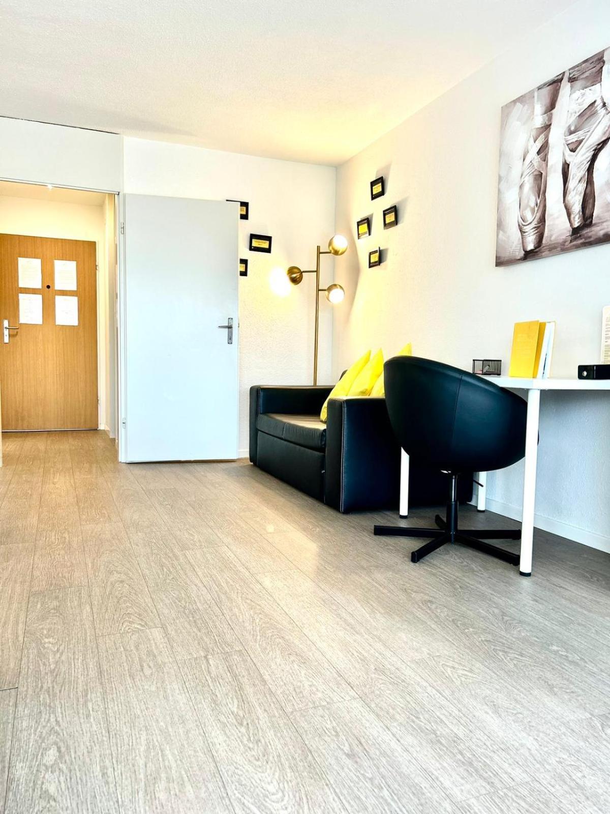 Little Penthouse **** Dietikon Exterior foto